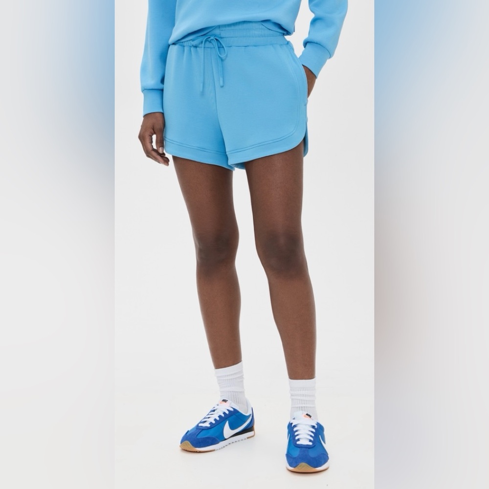Varley Ollie High Rise Shorts 3.5”, Small, in good condition!